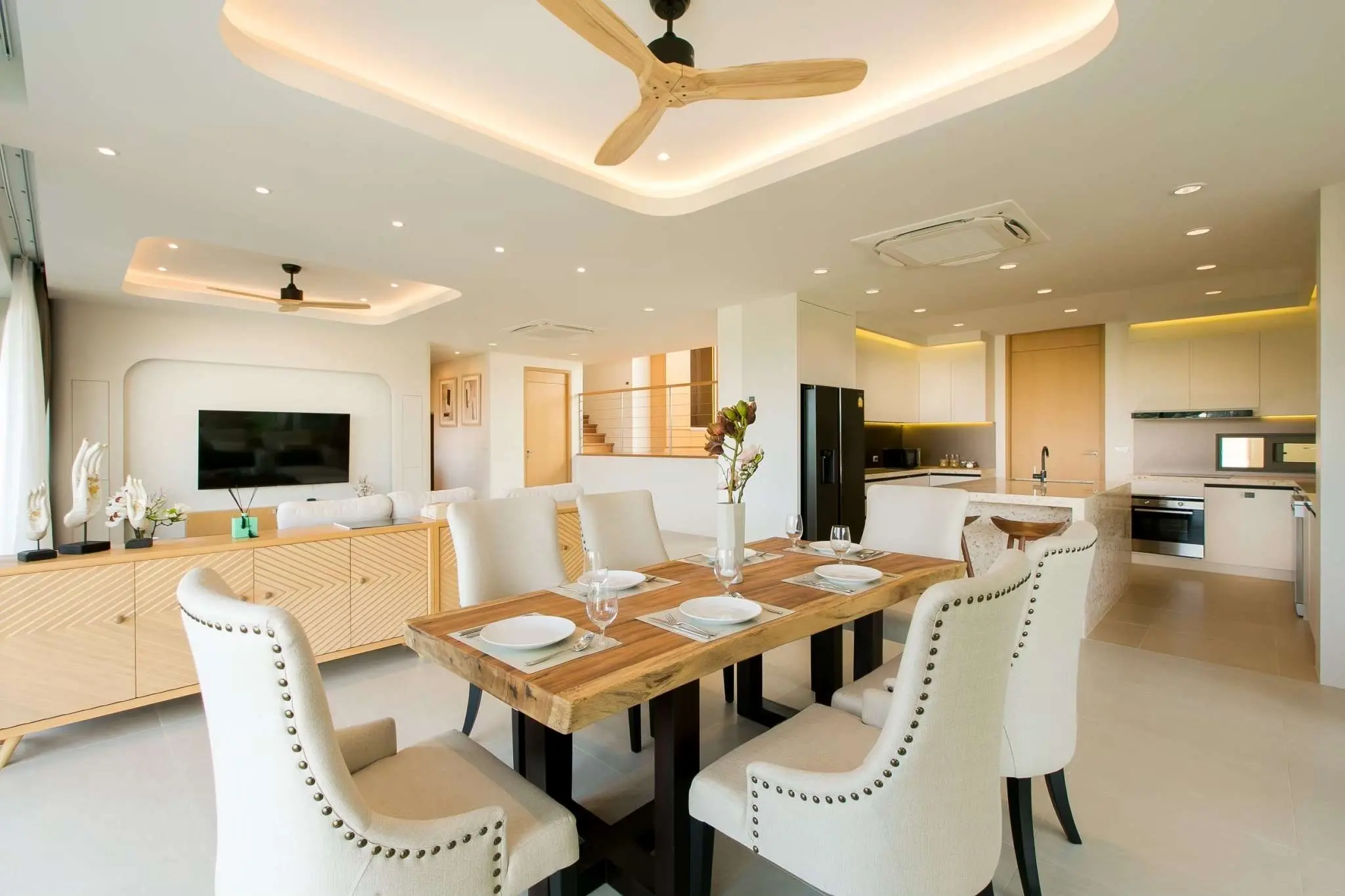 Condo Luxury Living Amidst Nature in a World-Class Golf Community