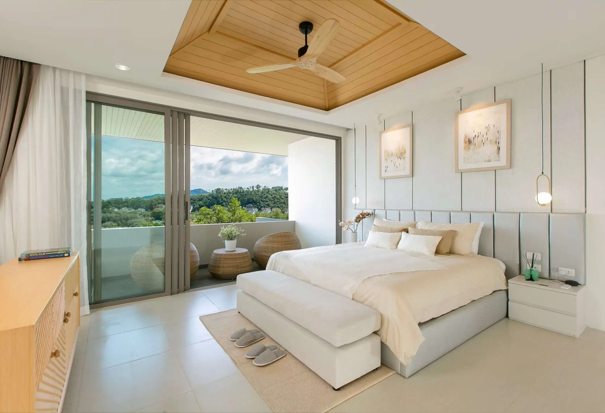 Condo Luxury Living Amidst Nature in a World-Class Golf Community
