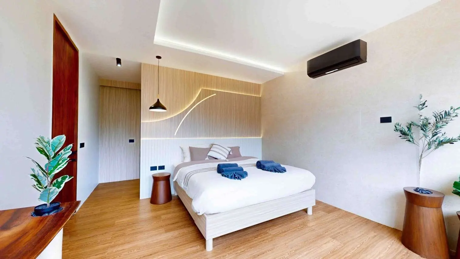3-4 Bedrooms Luxury Villa 360-Degree Mountain Views in Cherng Talay