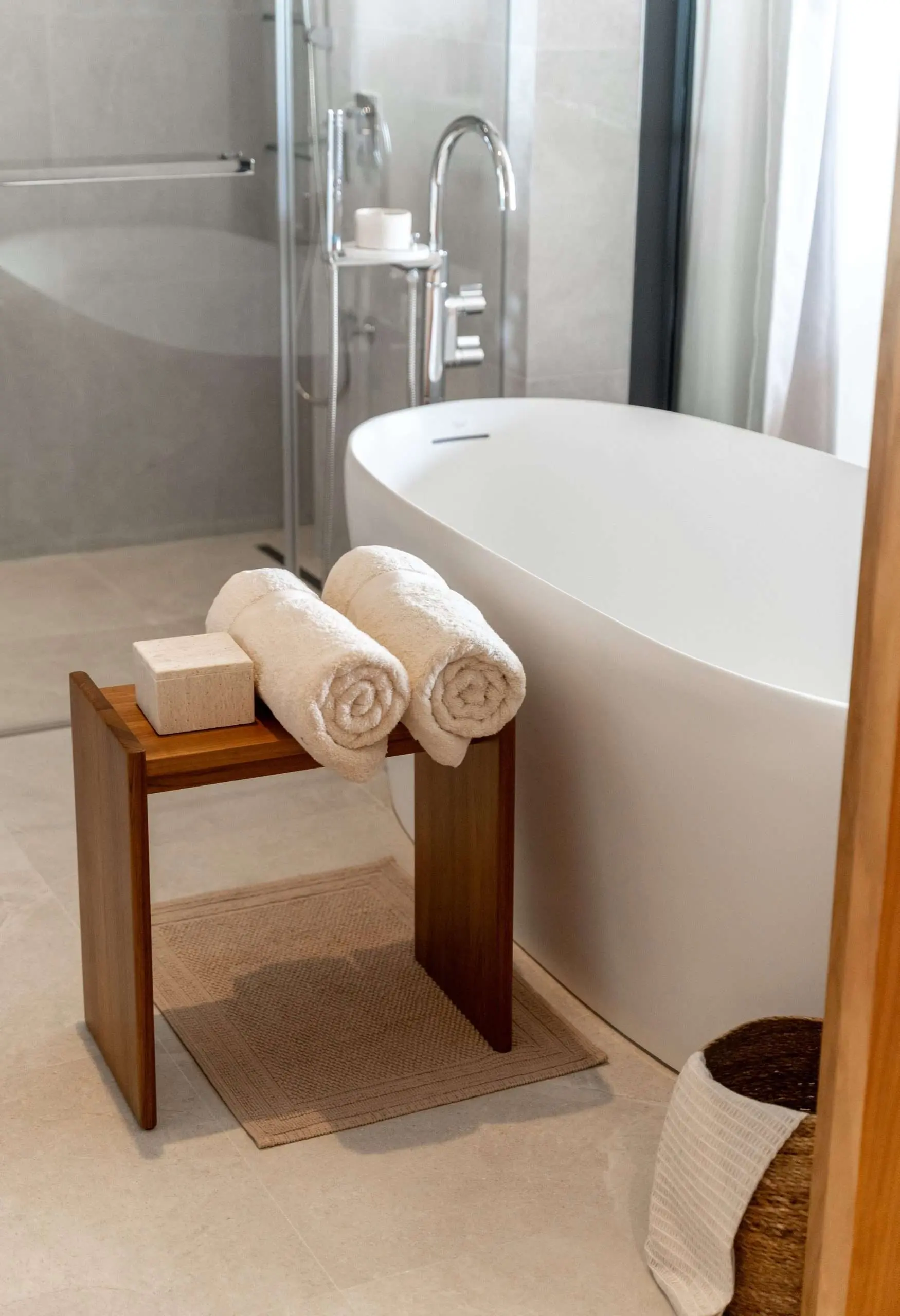 A Harmonious Blend of Luxury and Nature