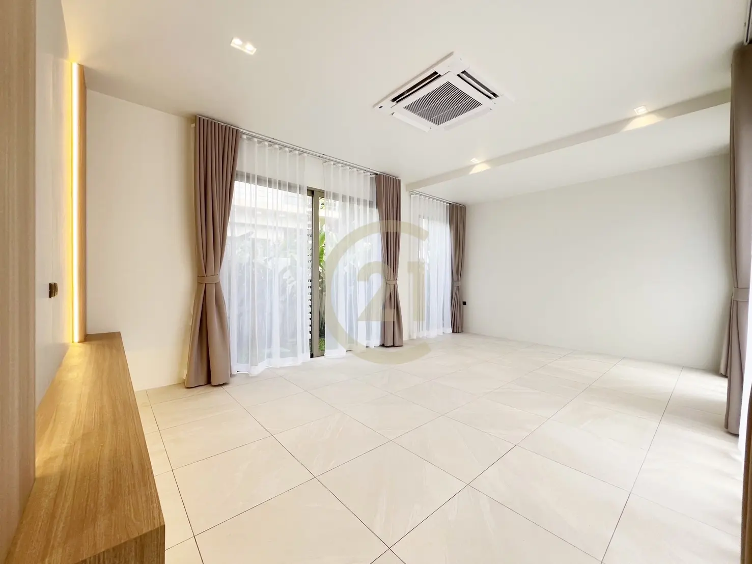 4 Bedrooms Serene Golf Course Retreat in Kathu, Phuket