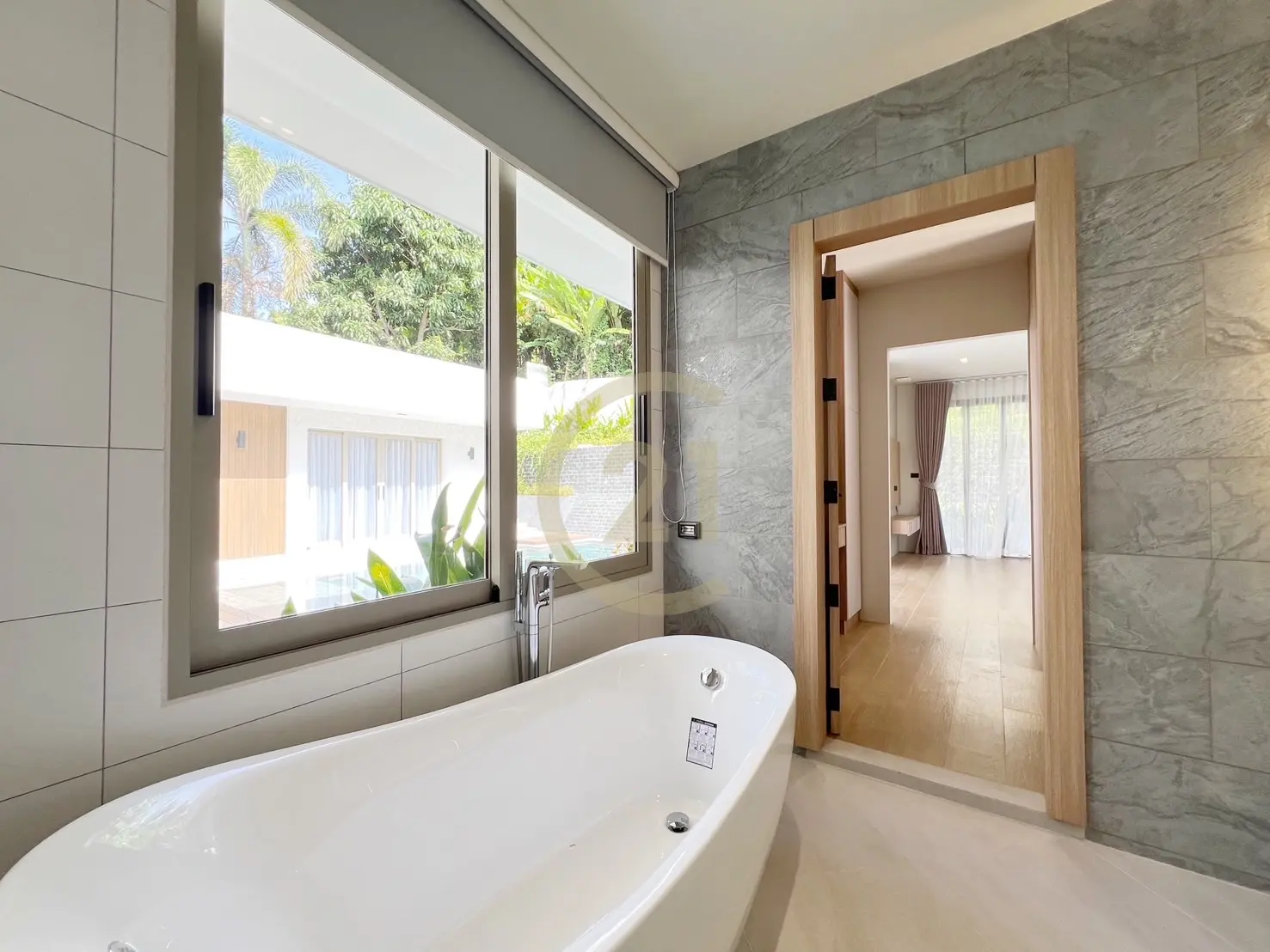 4 Bedrooms Serene Golf Course Retreat in Kathu, Phuket