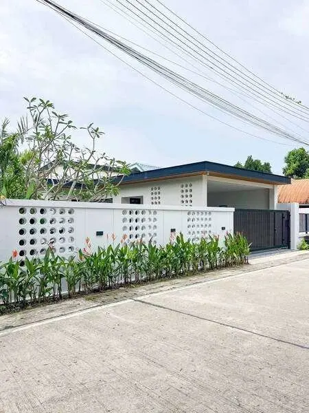 3 Bedrooms Affordable Renovated Pool Villa in Cherng Talay