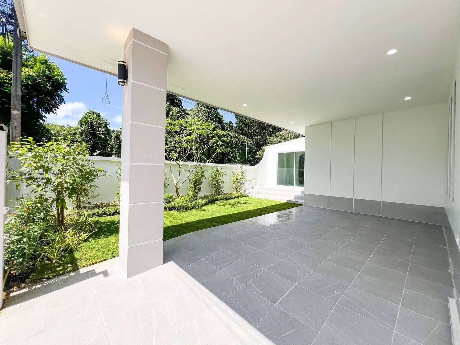 Spacious 3-Bedroom House for Sale in Si Sunthon, Phuket