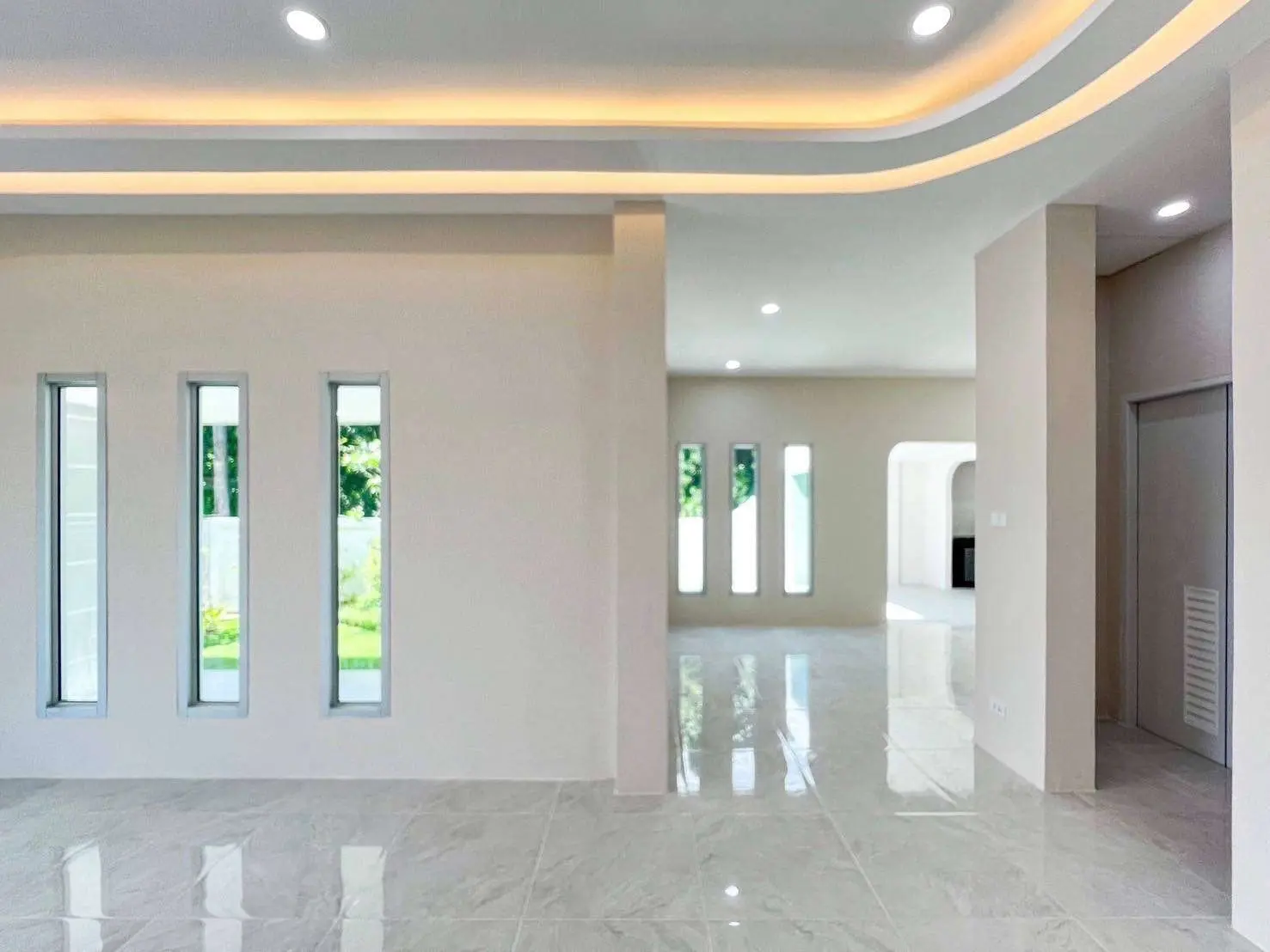 Spacious 3-Bedroom House for Sale in Si Sunthon, Phuket