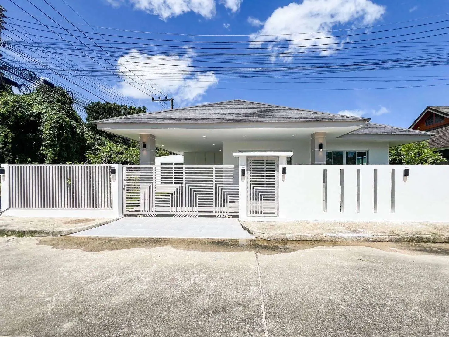 Spacious 3-Bedroom House for Sale in Si Sunthon, Phuket
