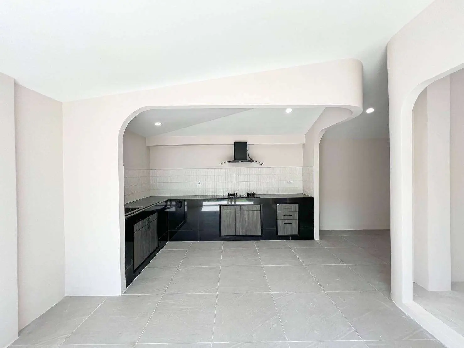 Spacious 3-Bedroom House for Sale in Si Sunthon, Phuket