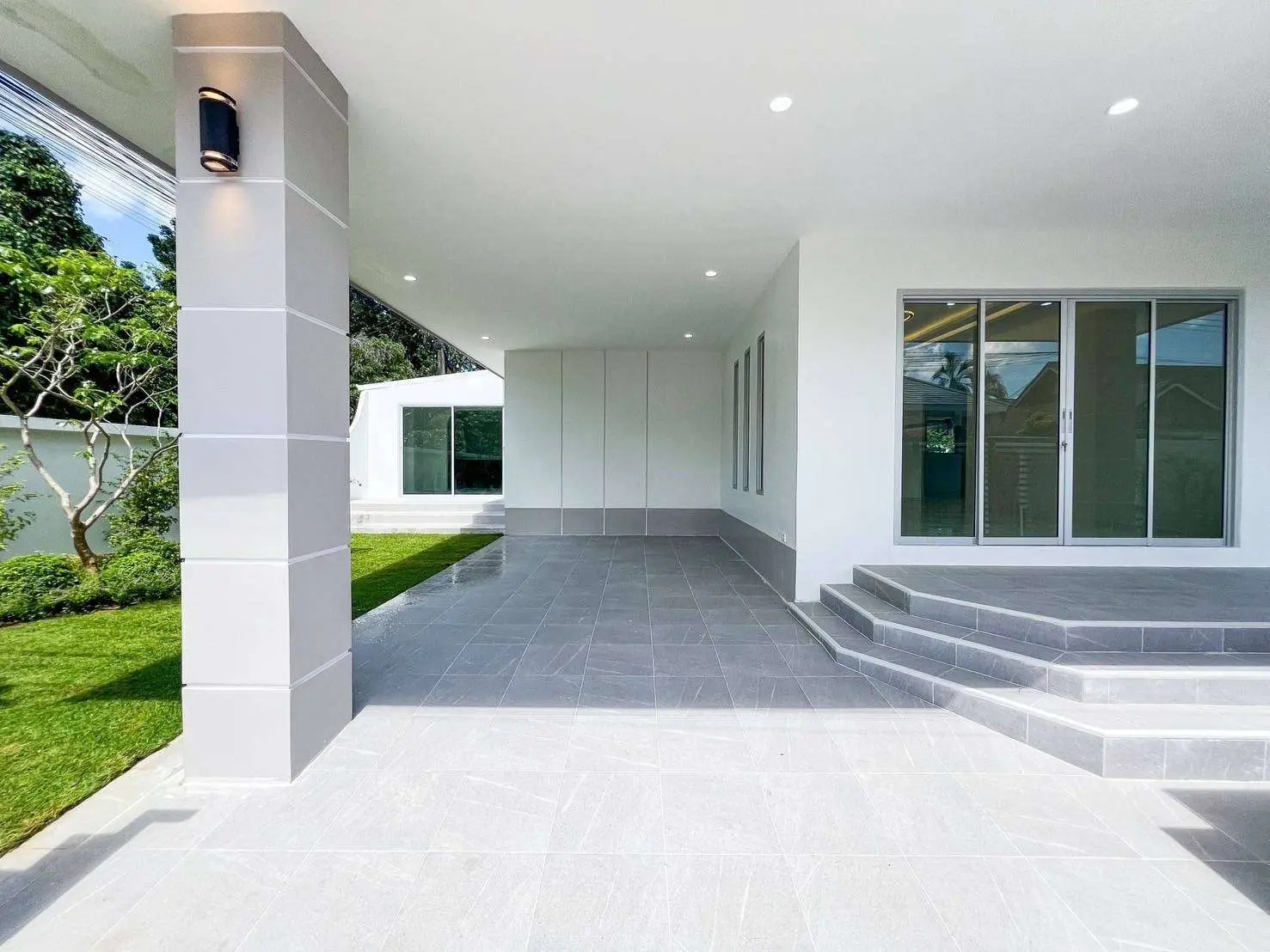Spacious 3-Bedroom House for Sale in Si Sunthon, Phuket