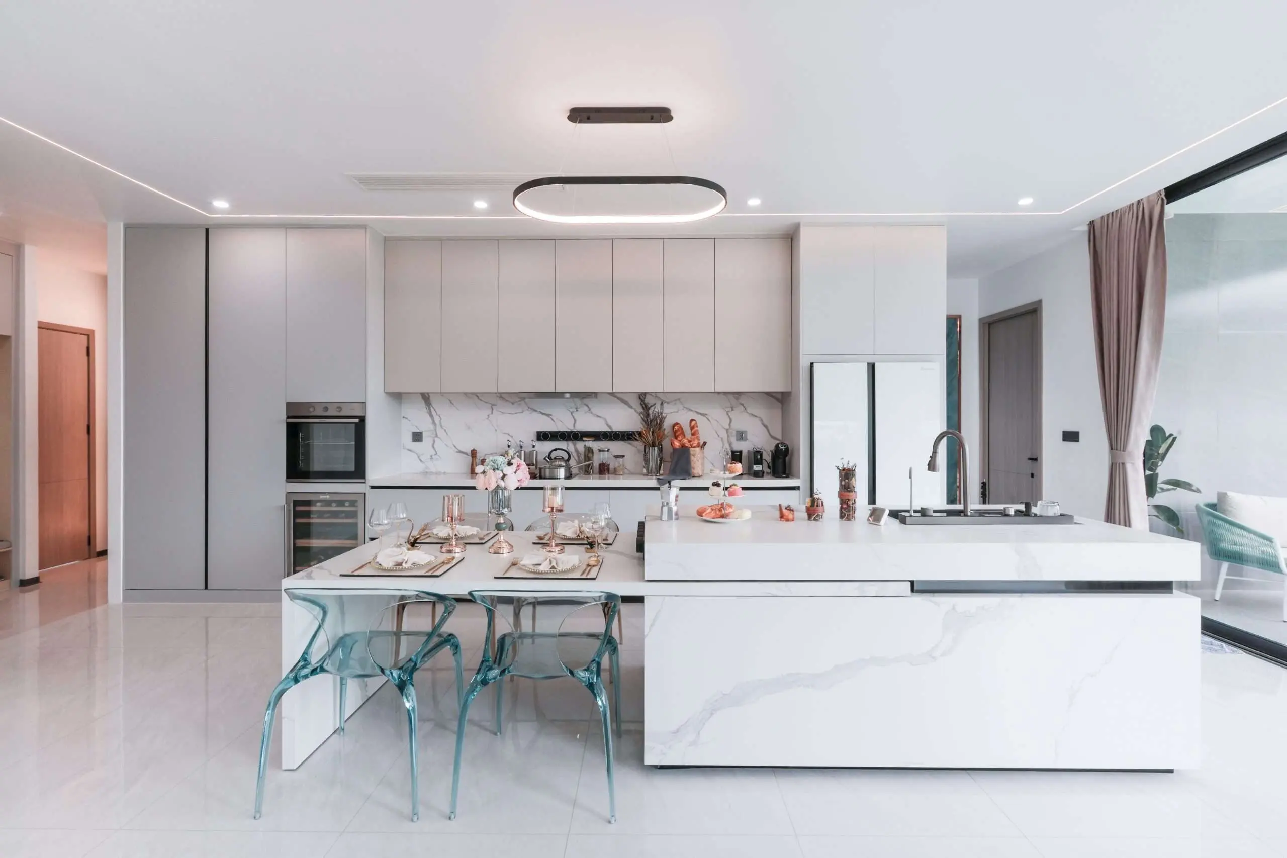 4 Bedrooms a Harmonious Blend of Luxury and Nature