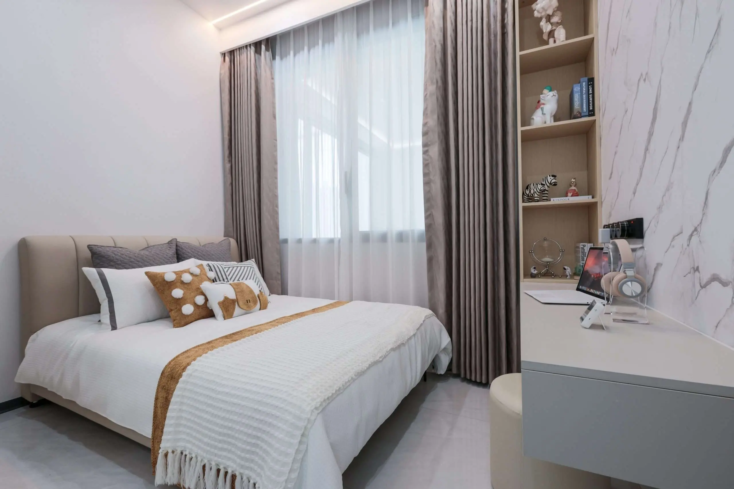 4 Bedrooms a Harmonious Blend of Luxury and Nature