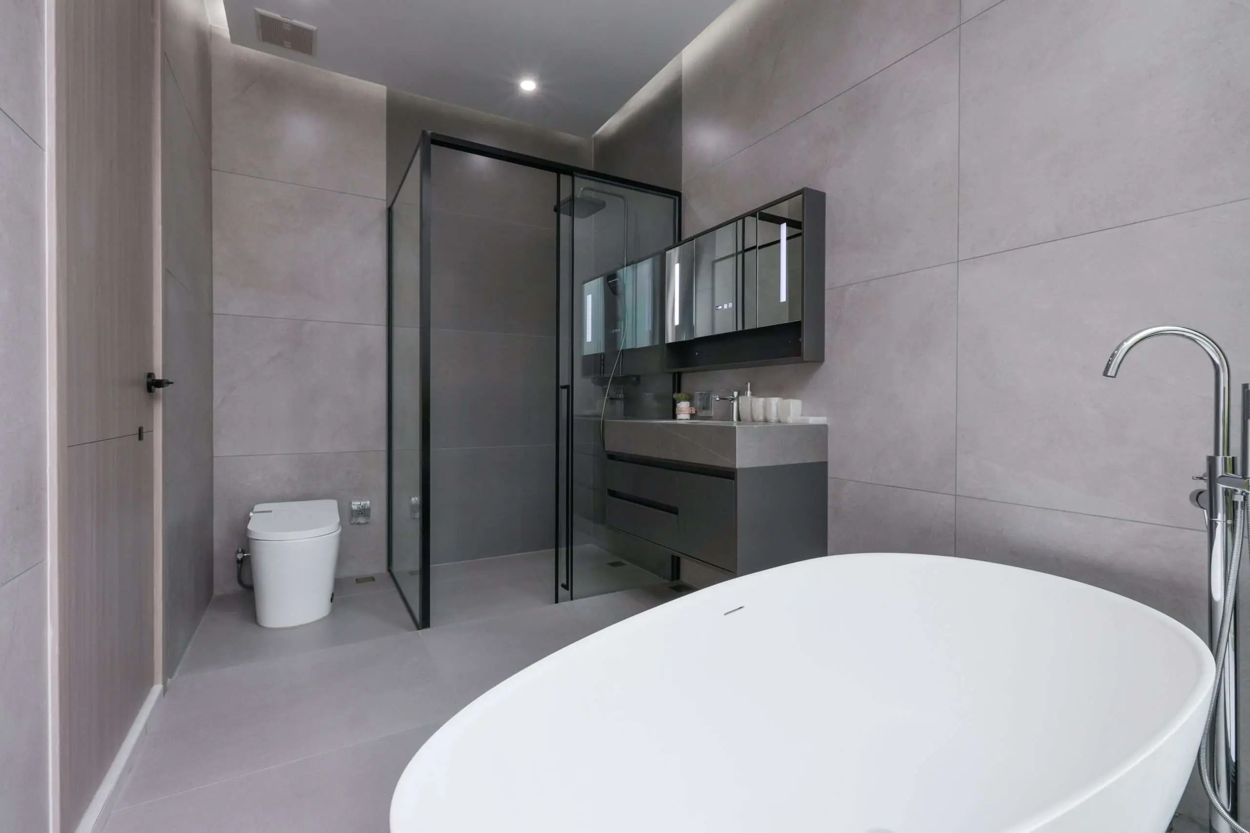 4 Bedrooms a Harmonious Blend of Luxury and Nature