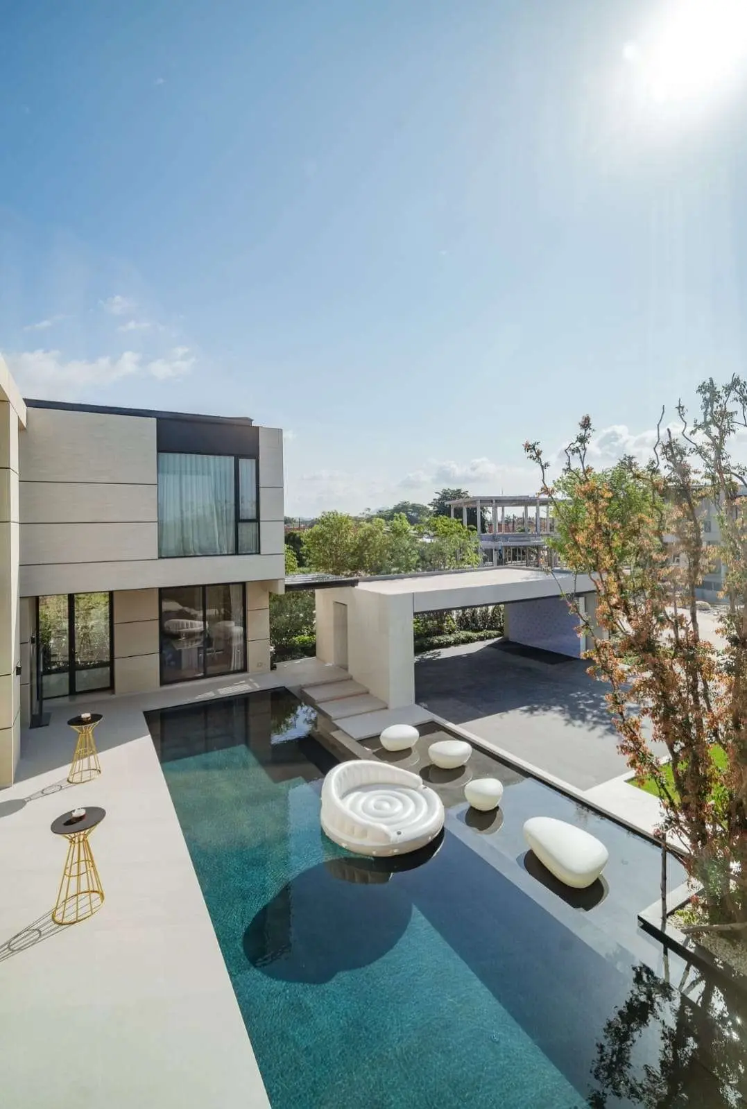 4-5 Bedrooms Luxury, Comfort &amp; Seamless Harmony with Nature