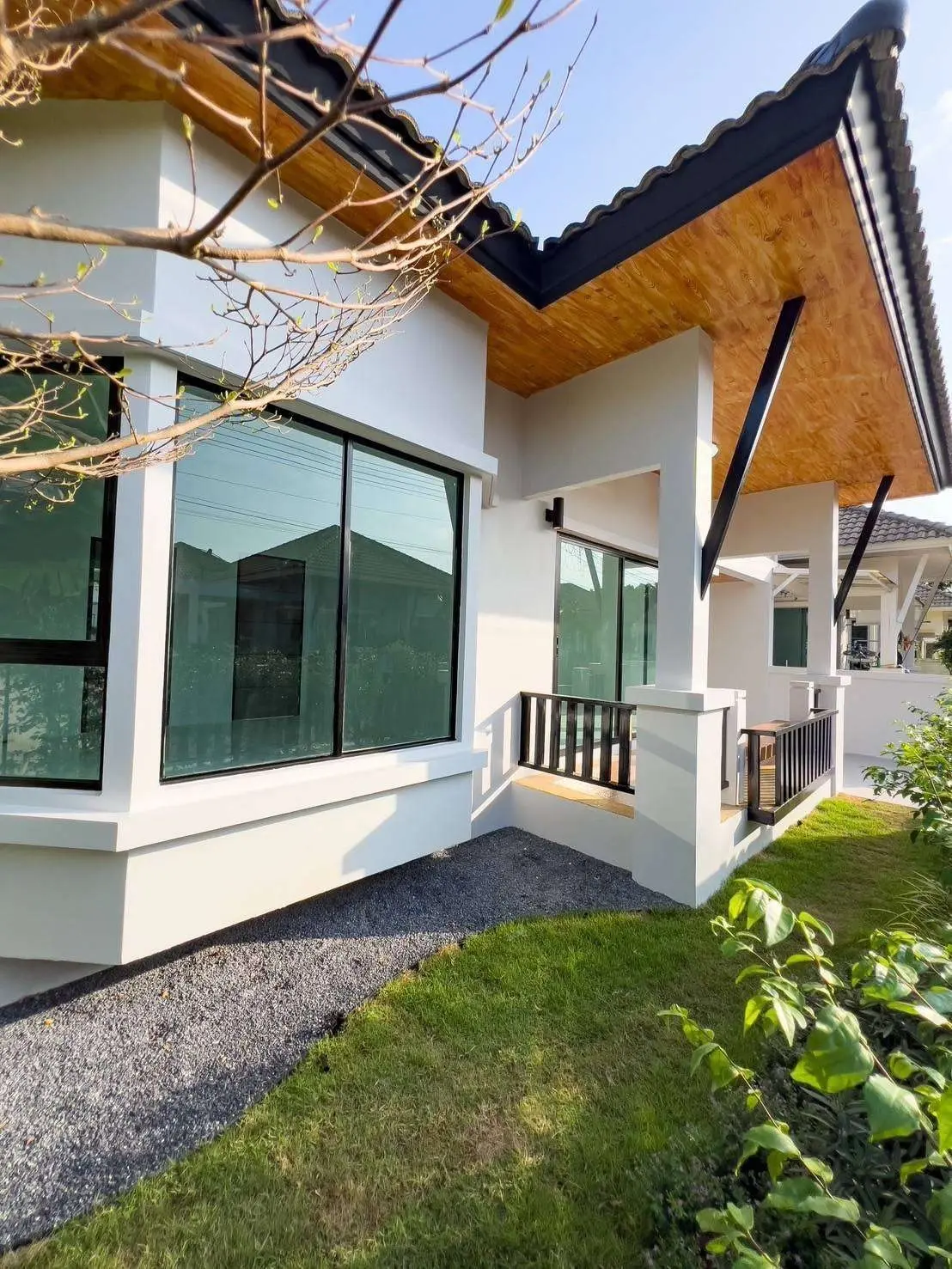 Modern 3-Bedroom Villa in Si Sunthon – Prime Location &amp; Spacious Living