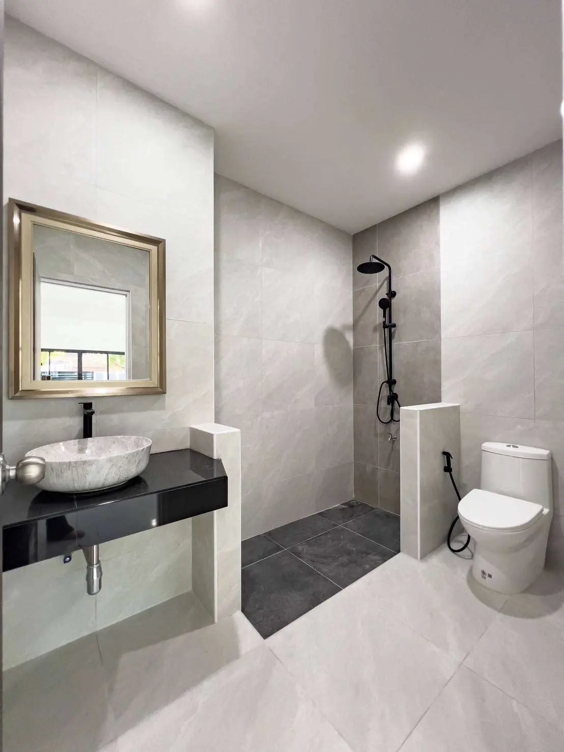 Comfortable House 3Bedrooms for Living in Ratsada, Phuket
