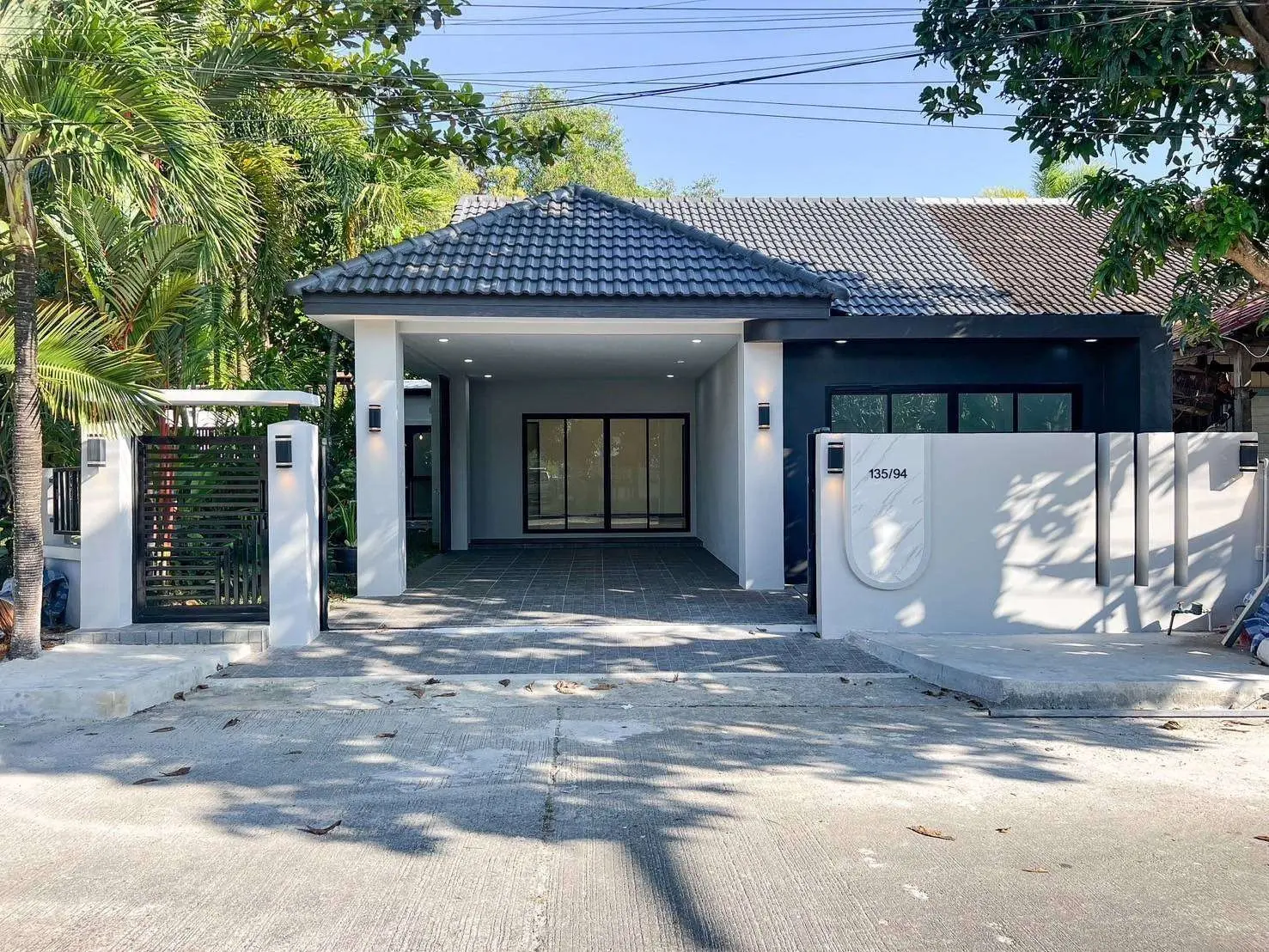 Comfortable House 3Bedrooms for Living in Ratsada, Phuket