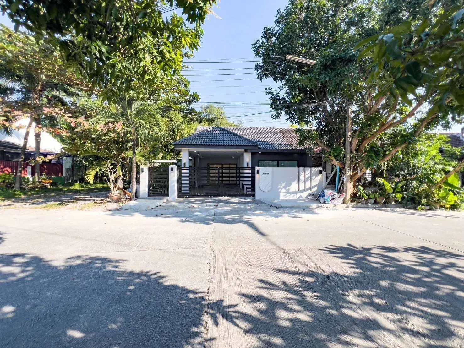 Comfortable House 3Bedrooms for Living in Ratsada, Phuket
