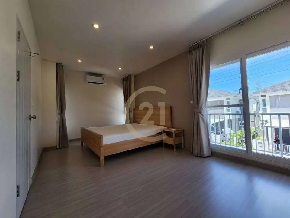 3 Bedrooms House for Rent in Supalai Lake View, Koh Kaew