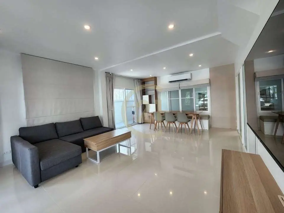 3 Bedrooms House for Rent in Supalai Lake View, Koh Kaew