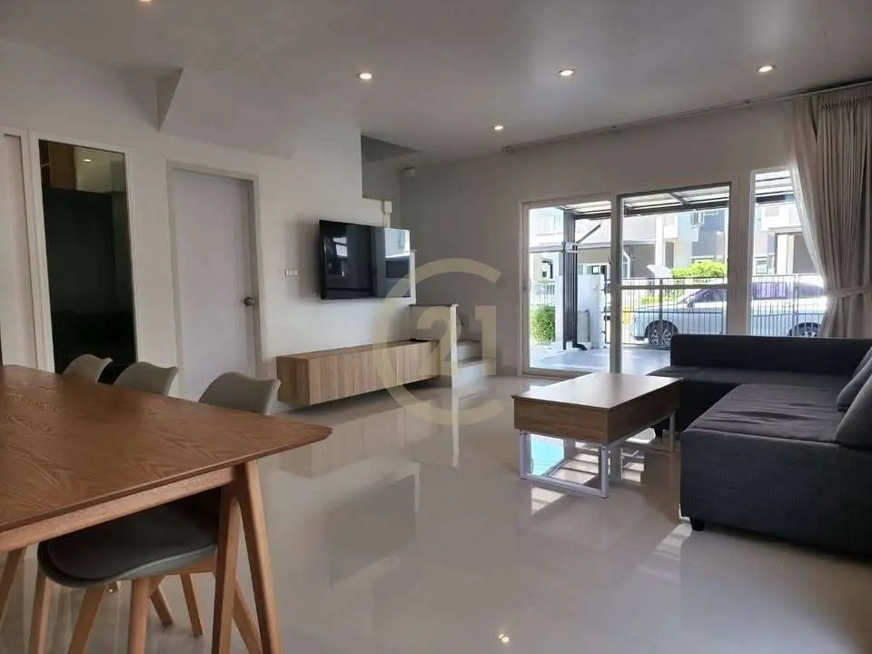 3 Bedrooms House for Rent in Supalai Lake View, Koh Kaew