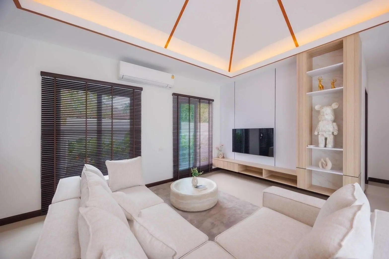 Luxury Pool Villas in Rawai – Tranquil Living Amidst Nature