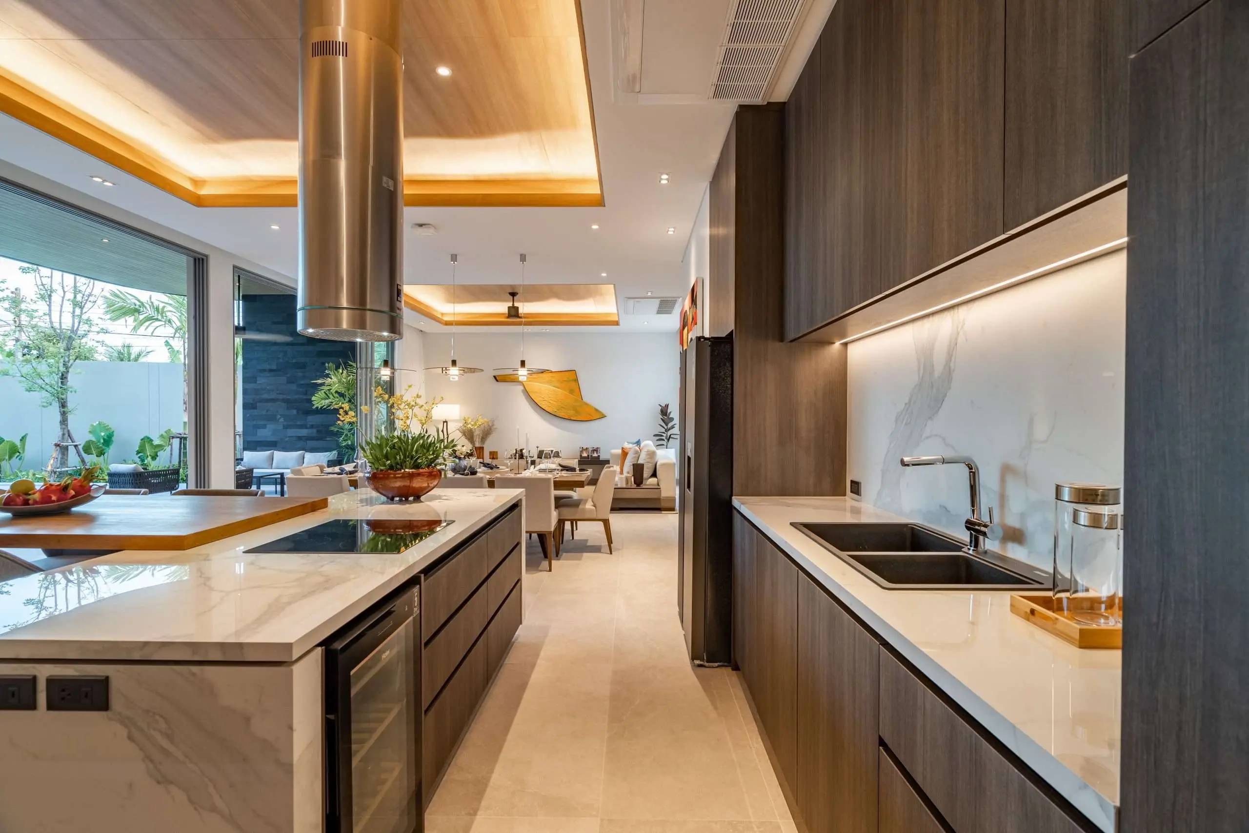 Exclusive Tropical Villas Near Bangtao &amp; Layan – Modern Elegance in a Prime Location