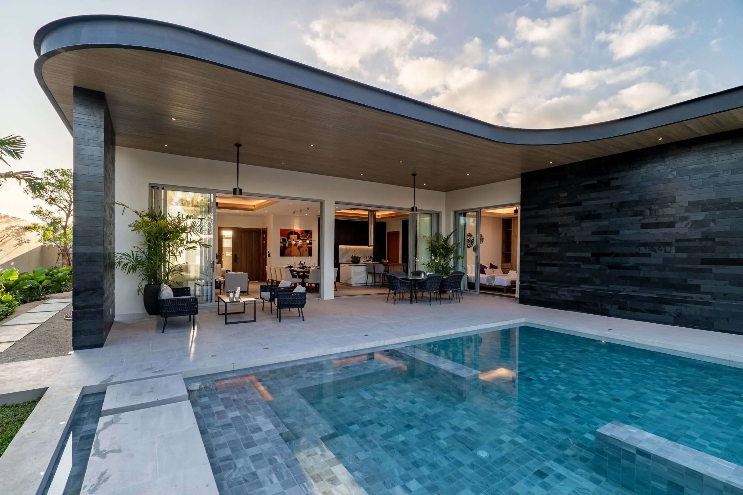 Exclusive Tropical Villas Near Bangtao &amp; Layan – Modern Elegance in a Prime Location