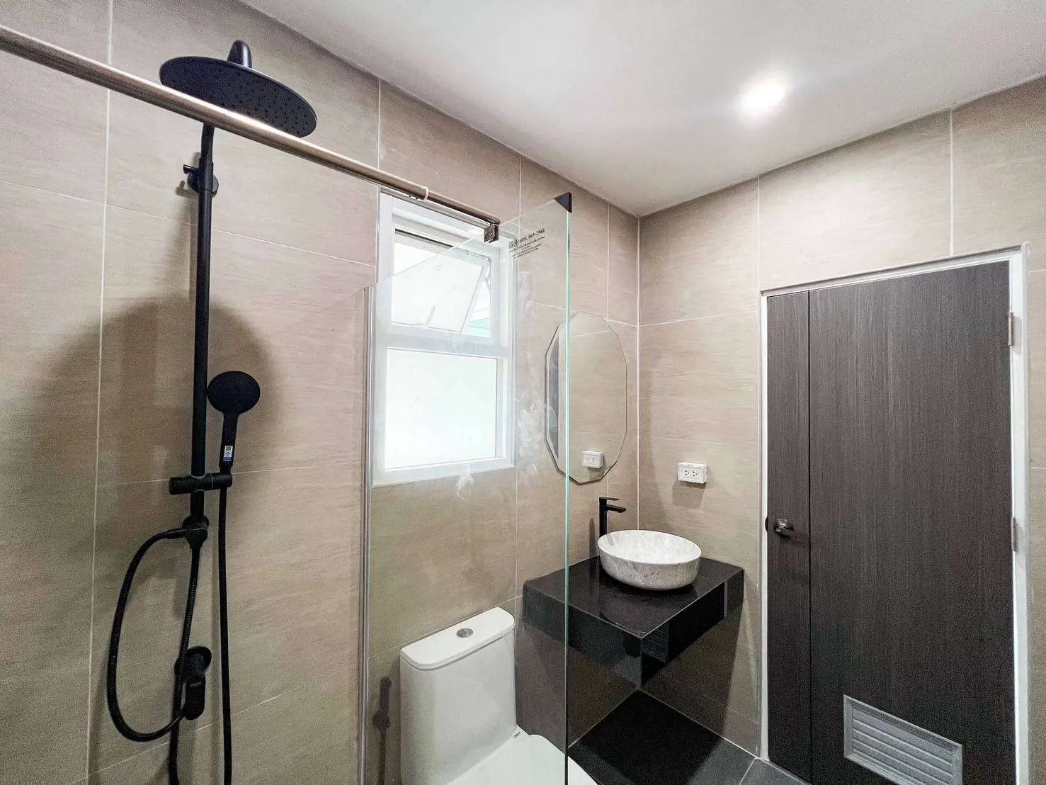 Modern Living in a Peaceful Phuket