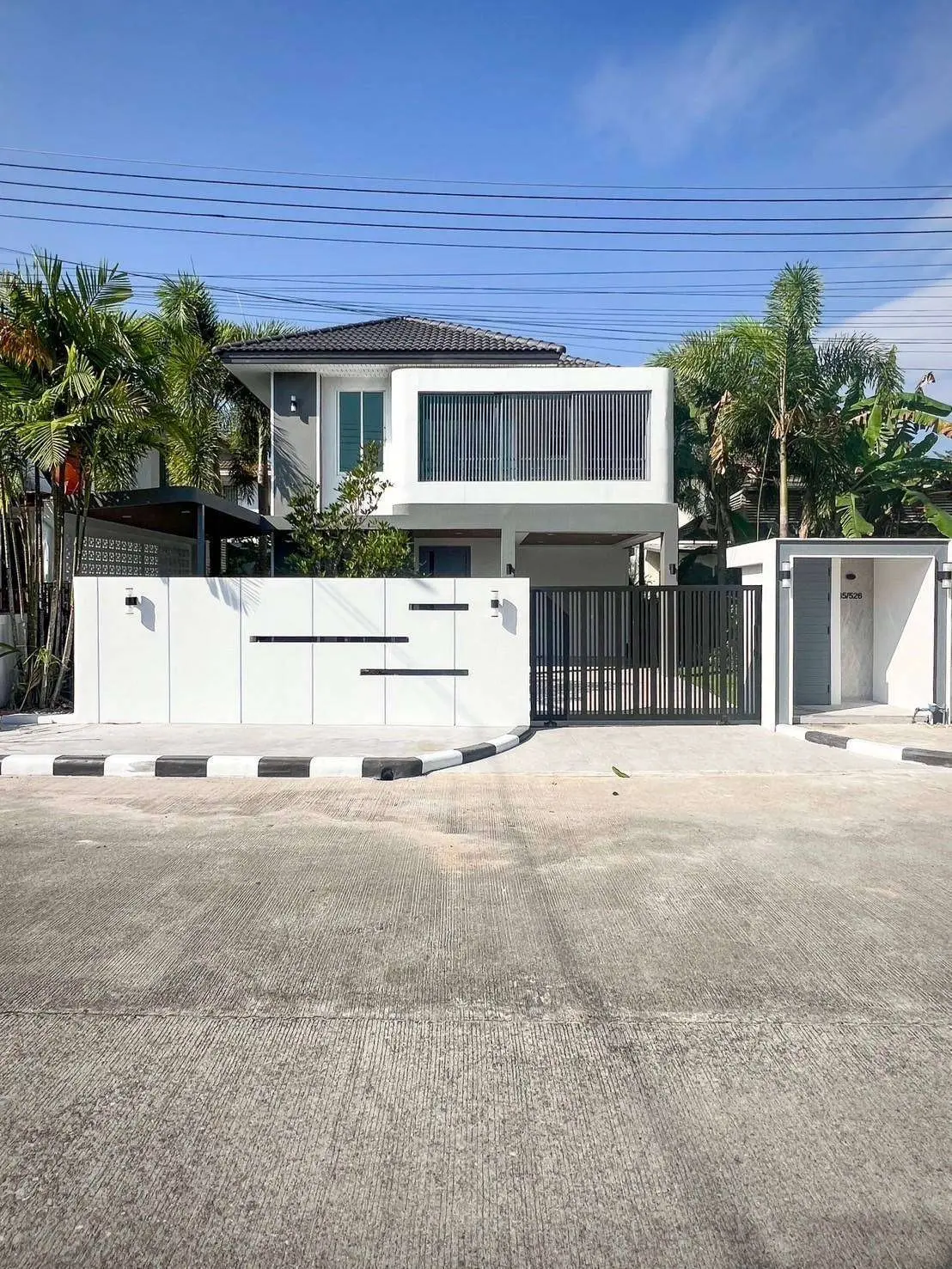 Modern Living in a Peaceful Phuket