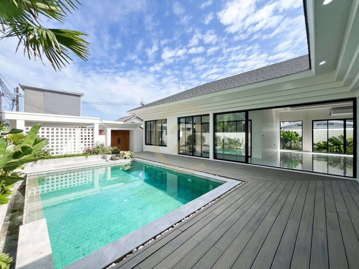 Luxurious 3-Bedroom Pool Villa in Rawai – Modern Comfort &amp; Tropical Serenity