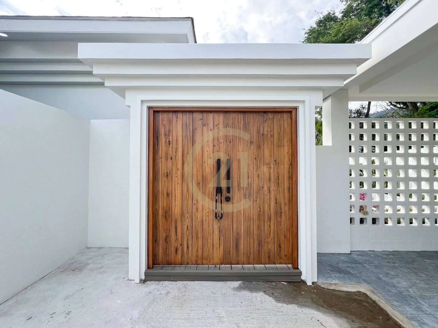 Luxurious 3-Bedroom Pool Villa in Rawai – Modern Comfort &amp; Tropical Serenity