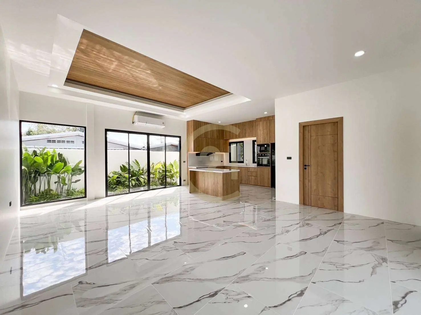 Luxurious 3-Bedroom Pool Villa in Rawai – Modern Comfort &amp; Tropical Serenity