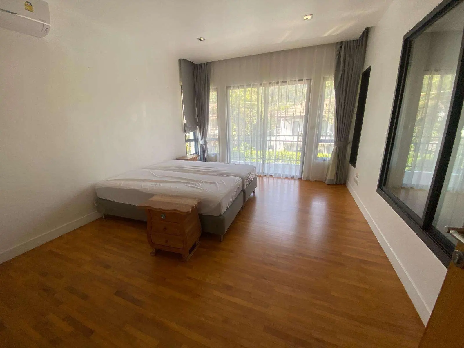 Elegant 4-Bedroom Luxury Home in Kathu – Private Pool &amp; Prime Location