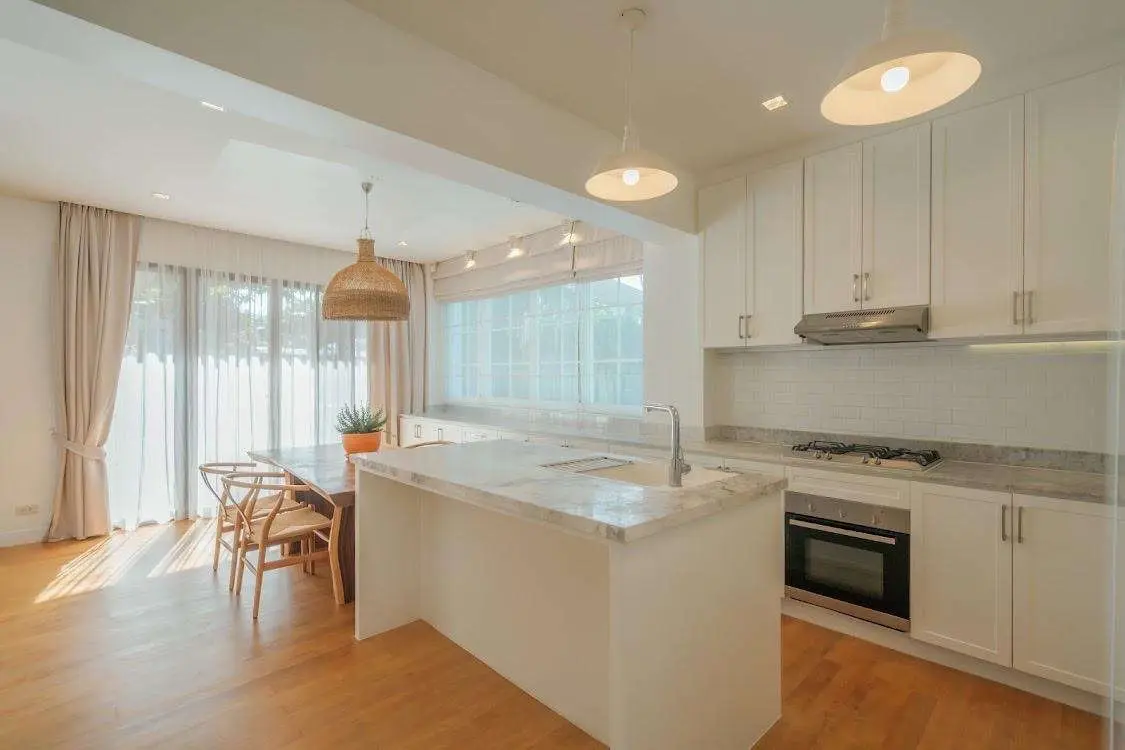 Elegant 4-Bedroom Luxury Home in Kathu – Private Pool &amp; Prime Location
