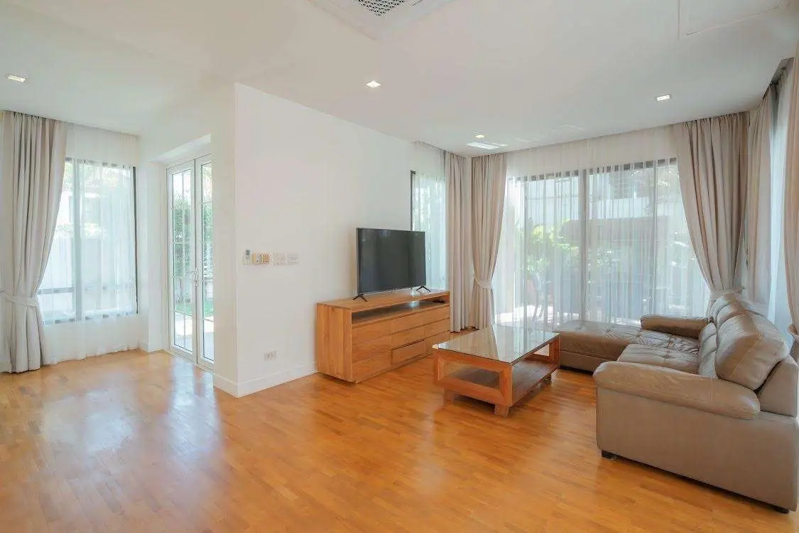 Elegant 4-Bedroom Luxury Home in Kathu – Private Pool &amp; Prime Location