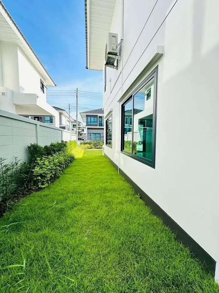 Modern 4-Bedroom House in Phuket – Ready to Move In