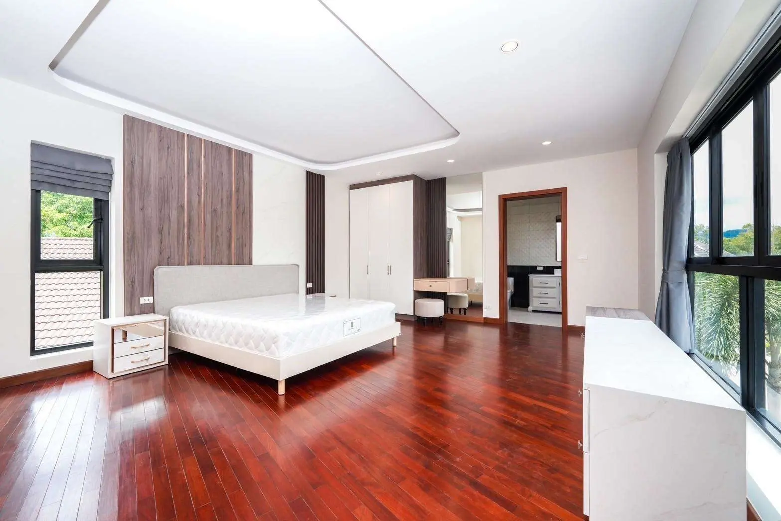 Luxury 5-Bedroom Villa for Sale in Chalong, Phuket