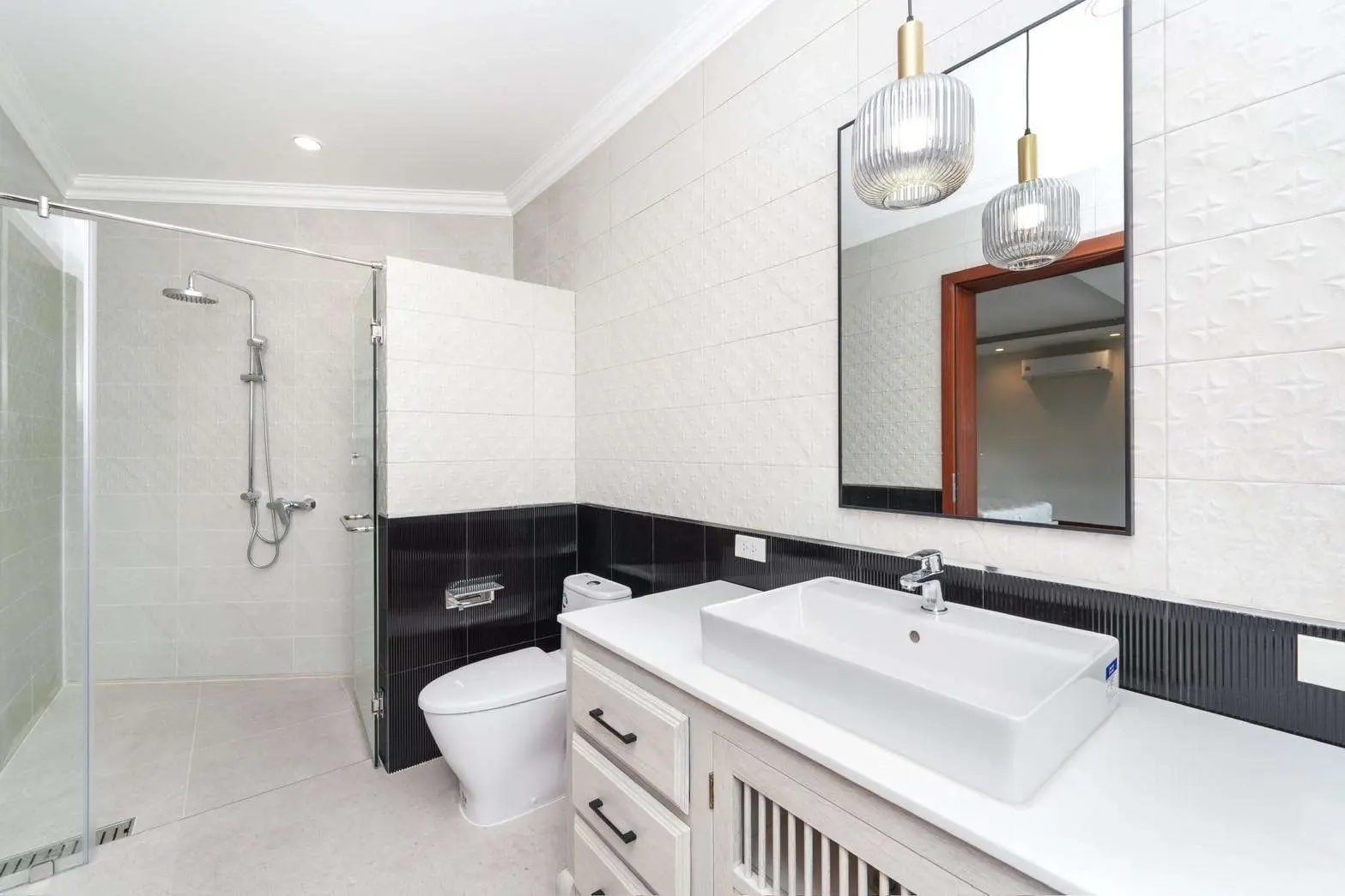 Luxury 5-Bedroom Villa for Sale in Chalong, Phuket