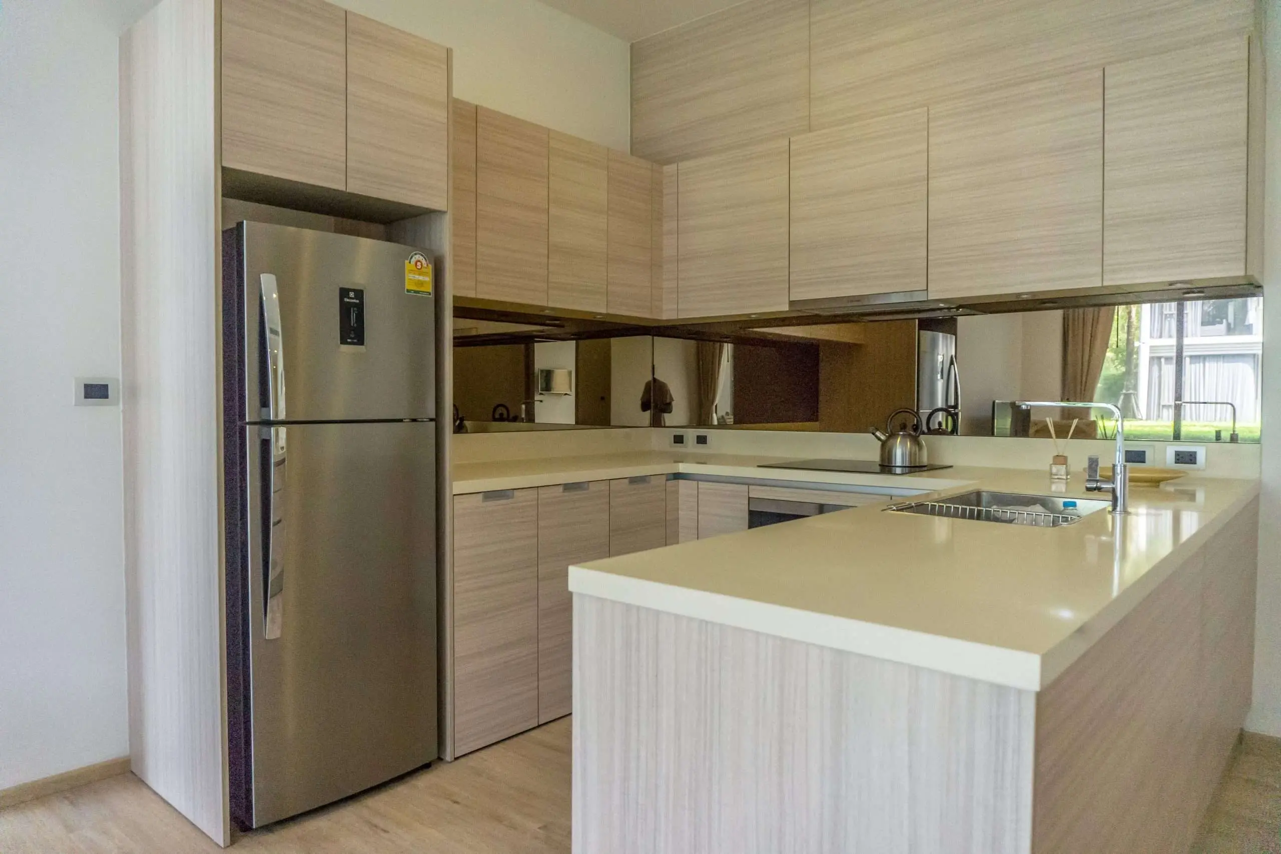 Luxury 2 Bedrooms Pool Access Beachfront Condominium