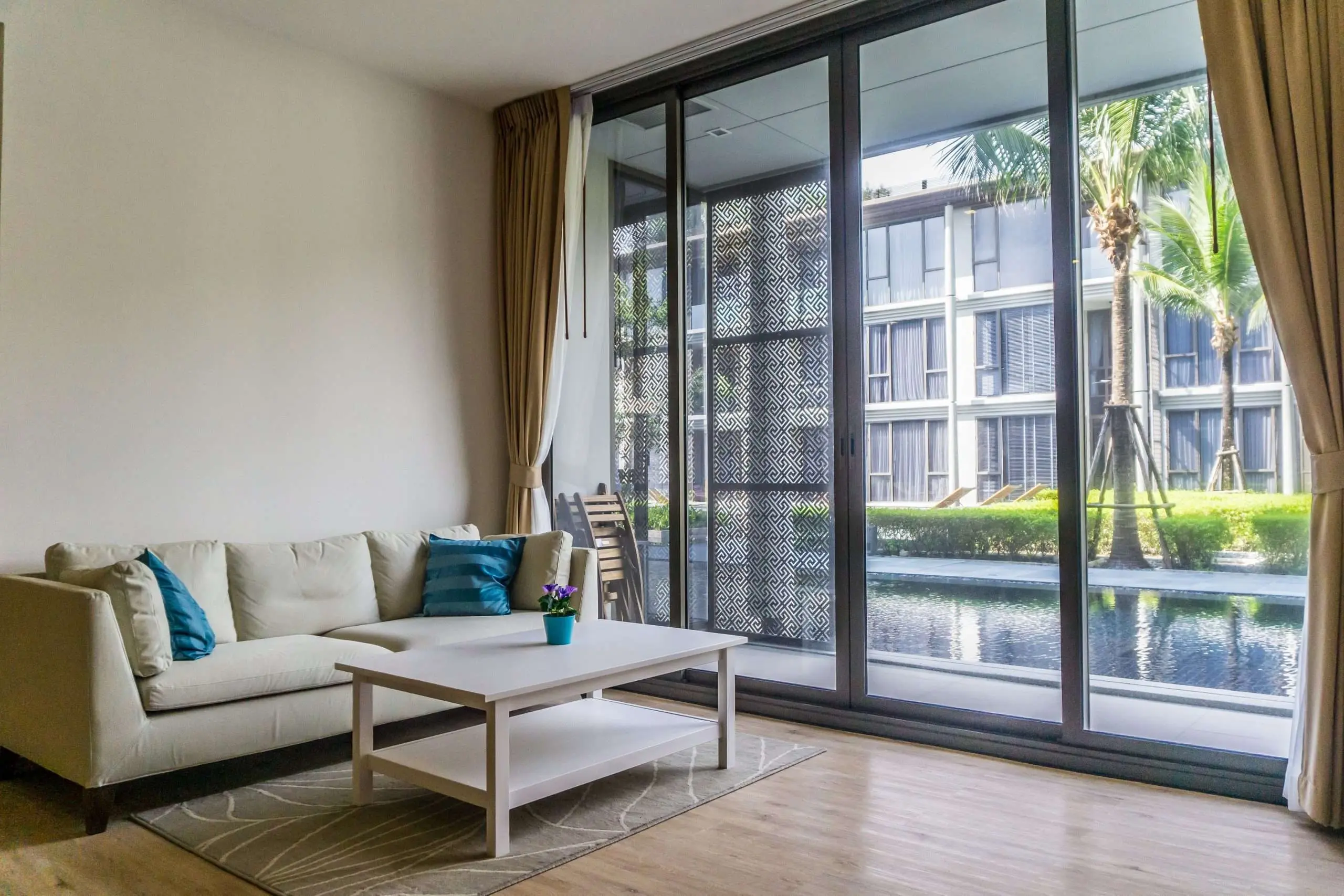 Luxury 2 Bedrooms Pool Access Beachfront Condominium