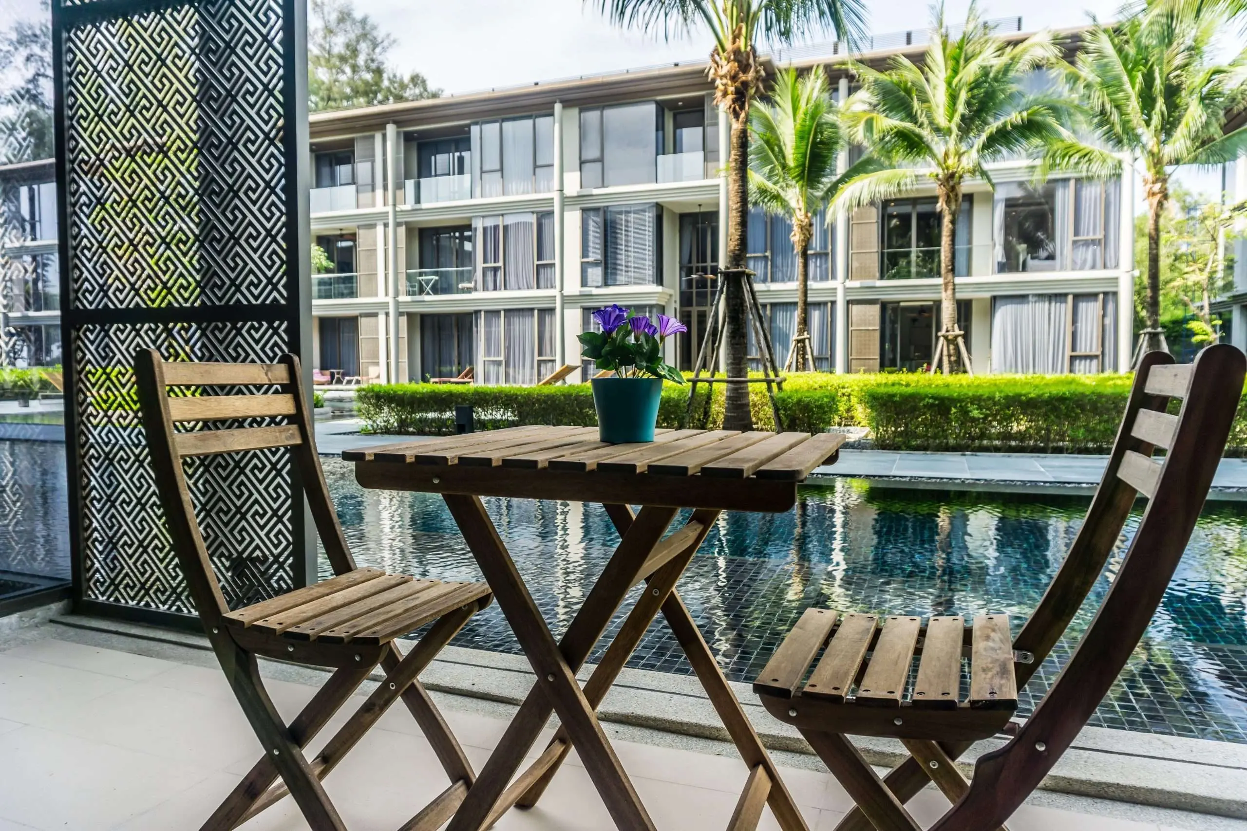 Luxury 2 Bedrooms Pool Access Beachfront Condominium