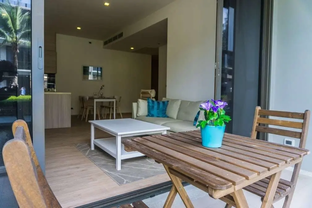 Luxury 2 Bedrooms Pool Access Beachfront Condominium