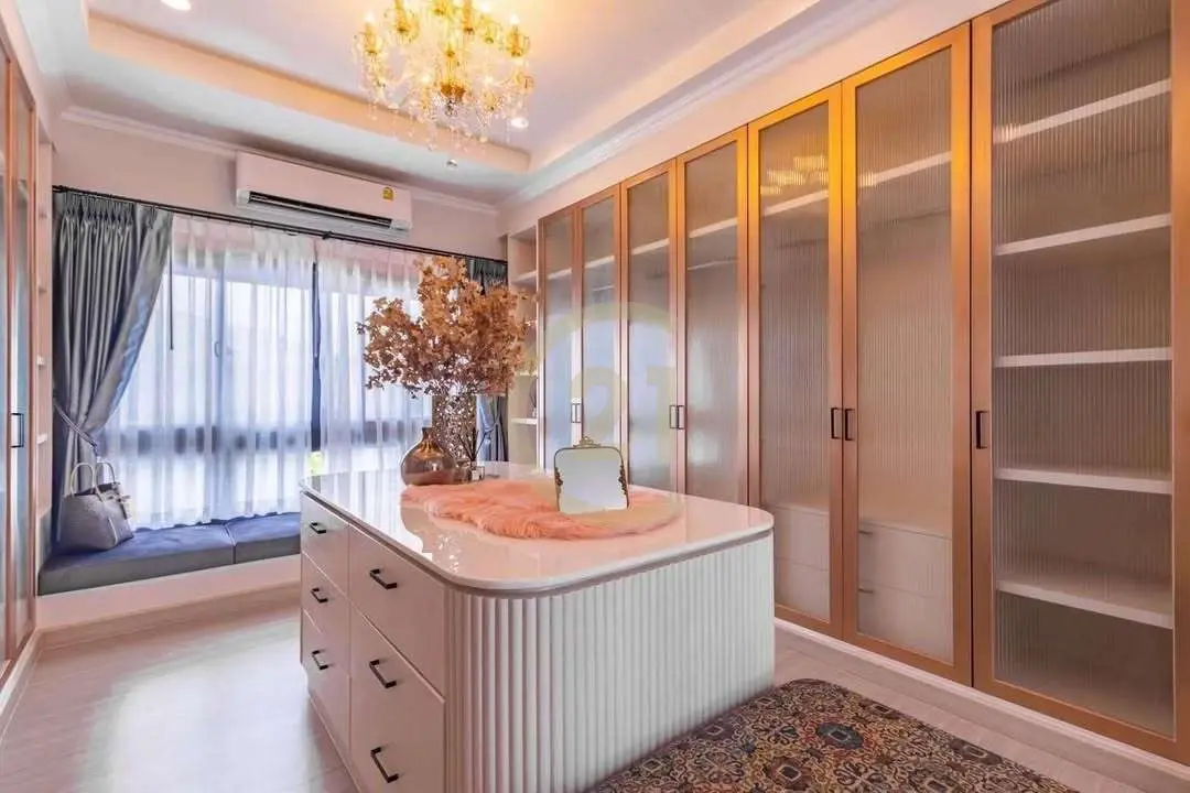 Luxury Pool Villa with Lake View – Koh Kaew, Phuket