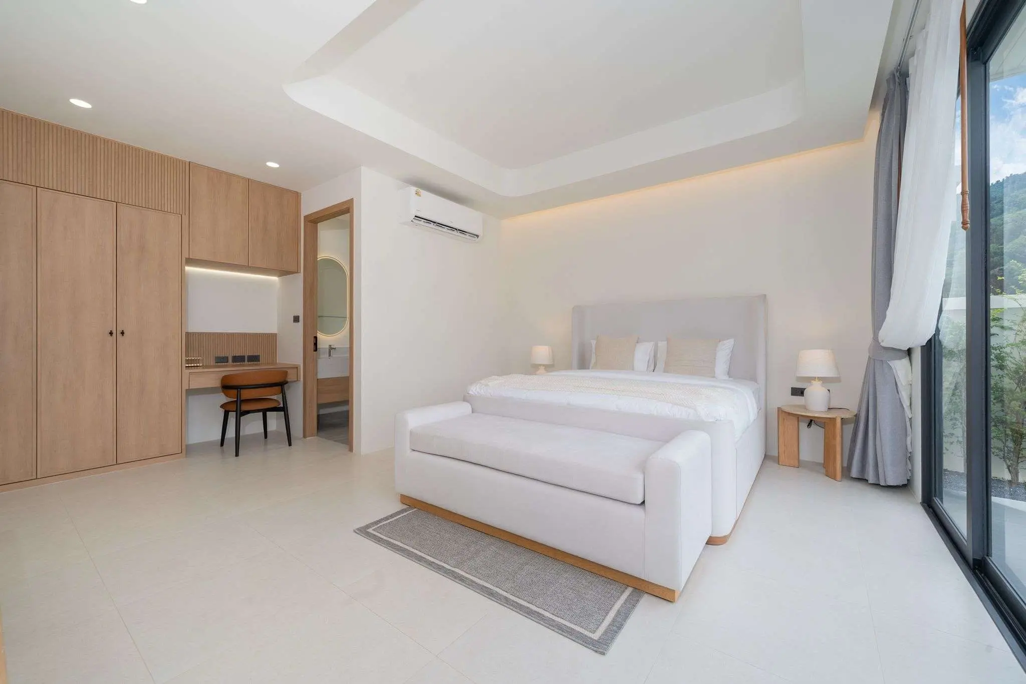 Luxury 4-Bedroom Pool Villas in Bangtao For Rent