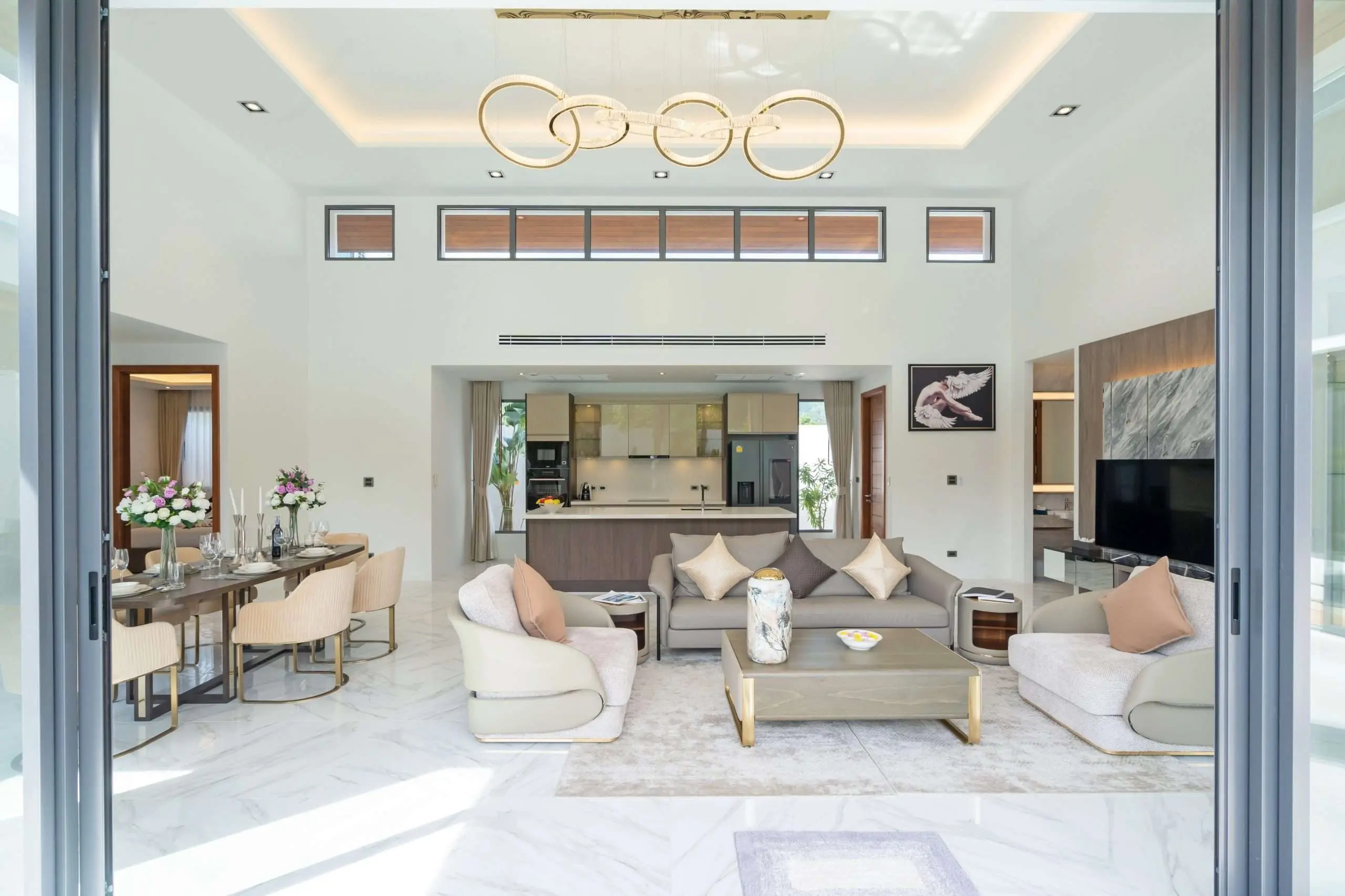 Modern Luxury Pool Villas in Prime Phuket Location