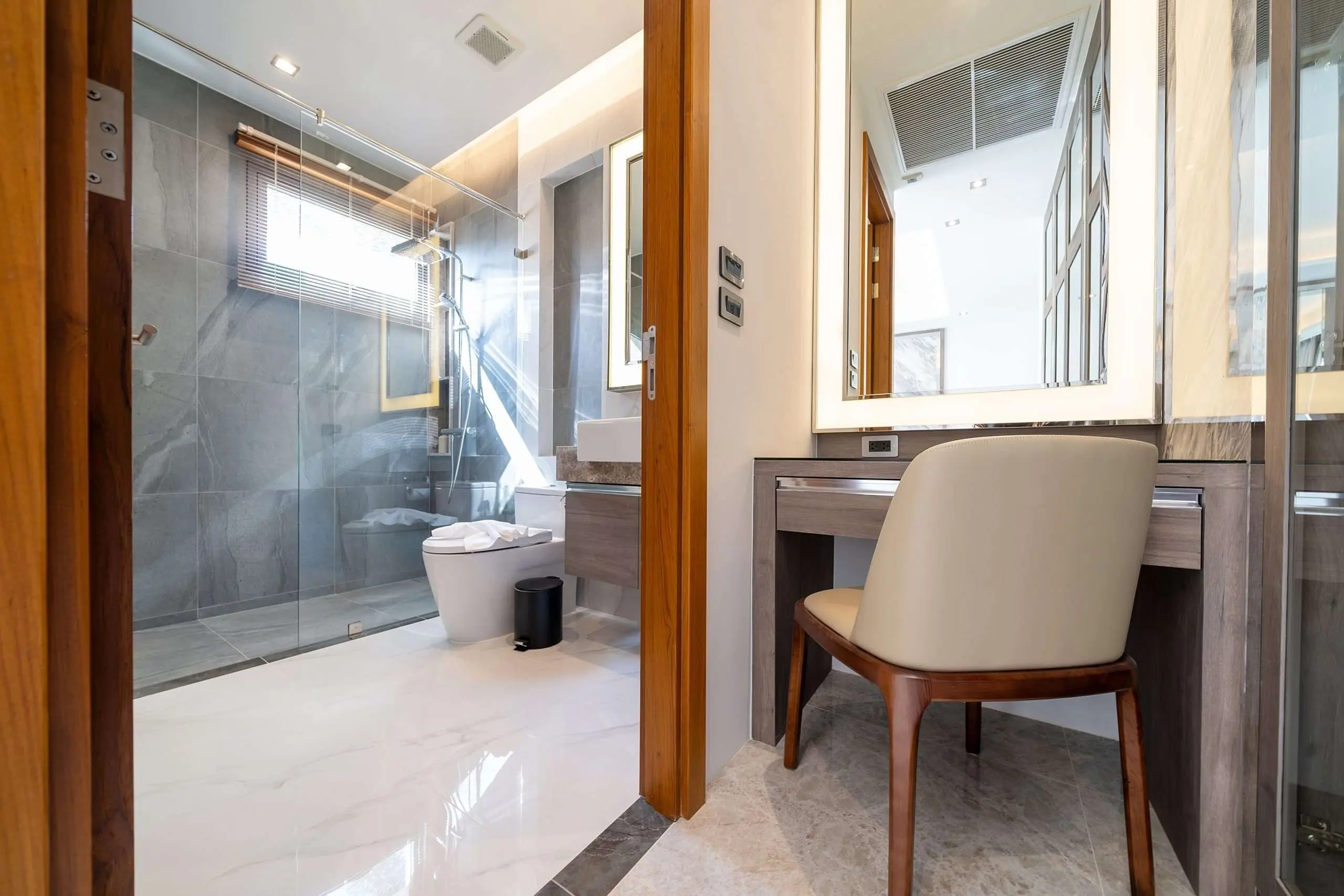 Modern Luxury Pool Villas in Prime Phuket Location