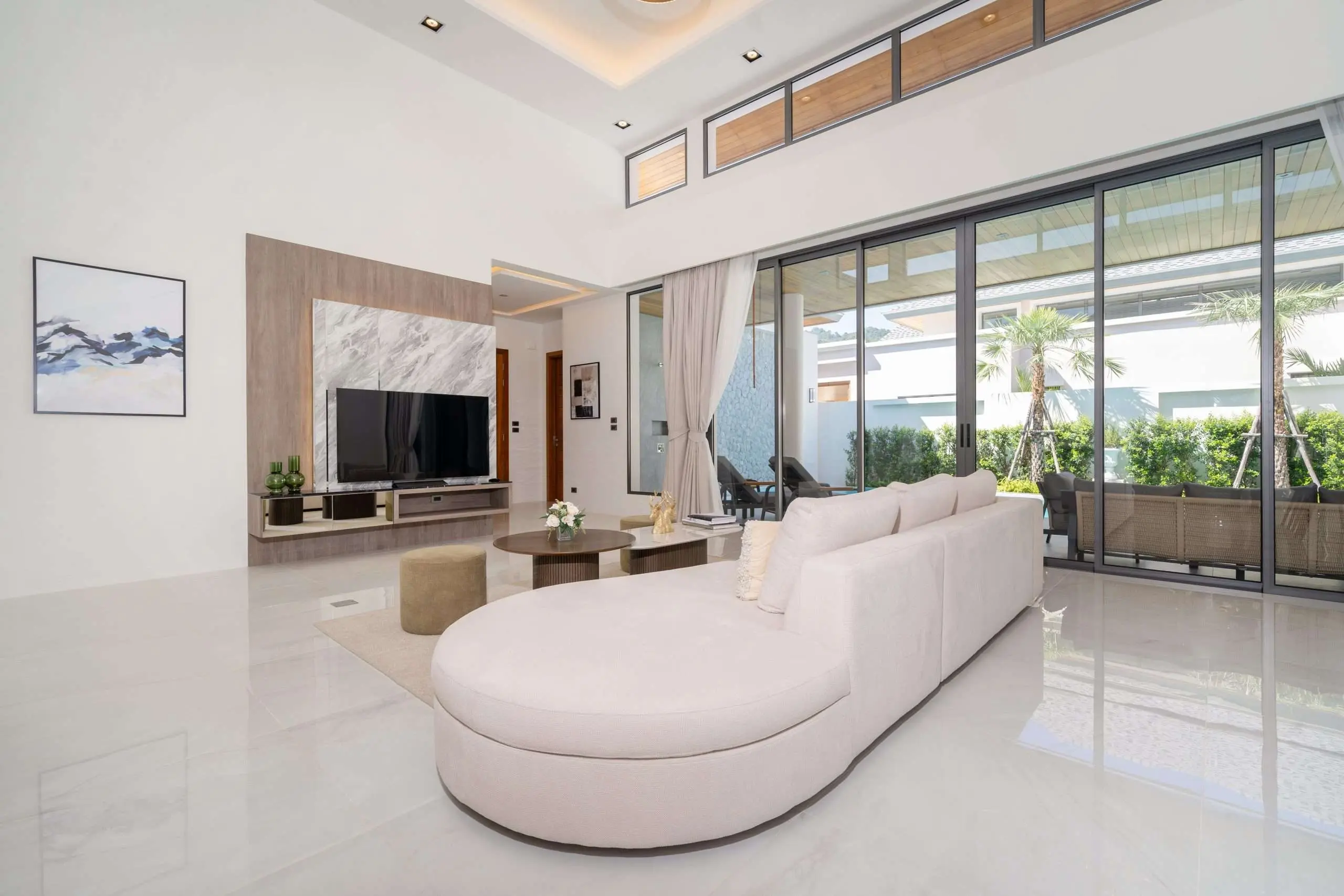 Modern Luxury Pool Villas in Prime Phuket Location