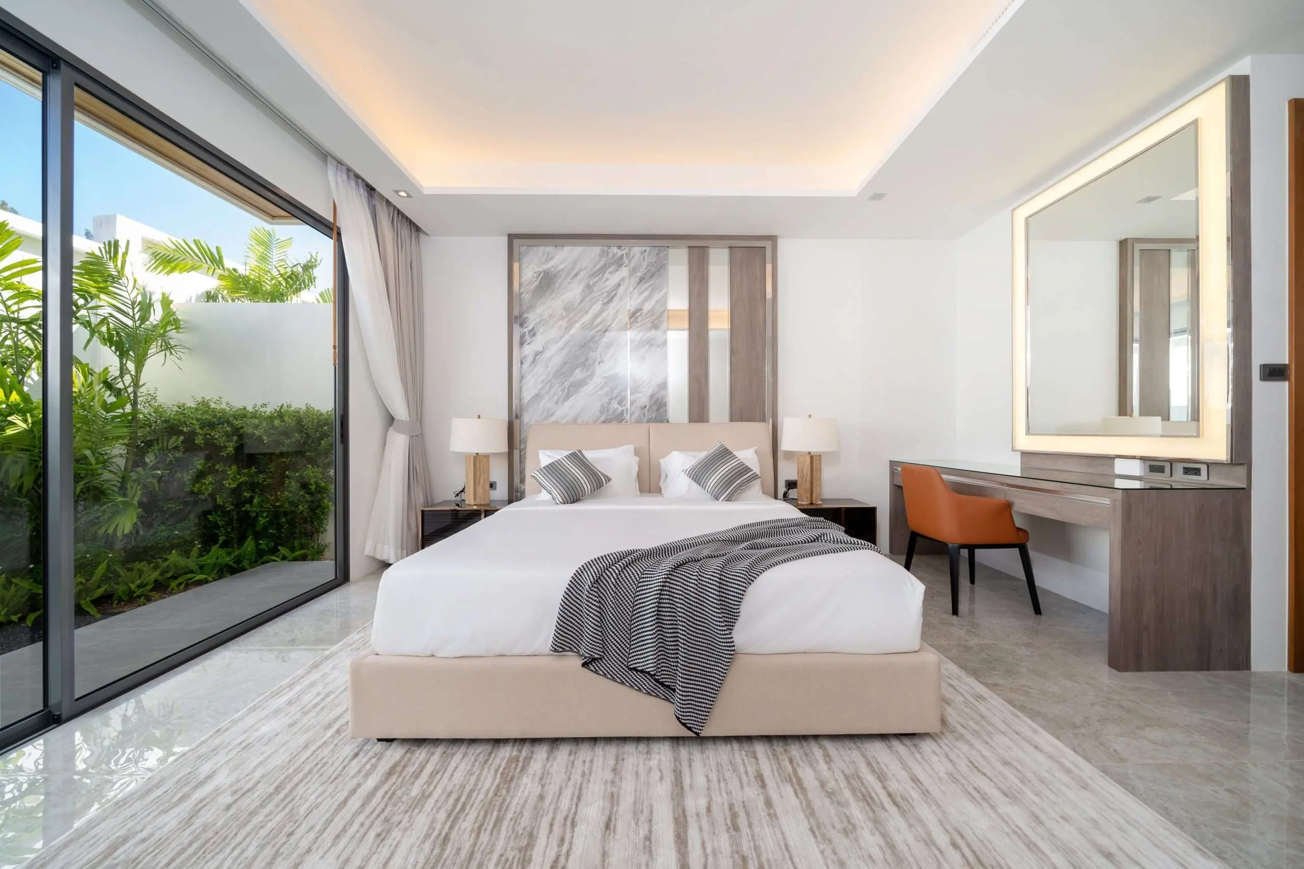 Modern Luxury Pool Villas in Prime Phuket Location