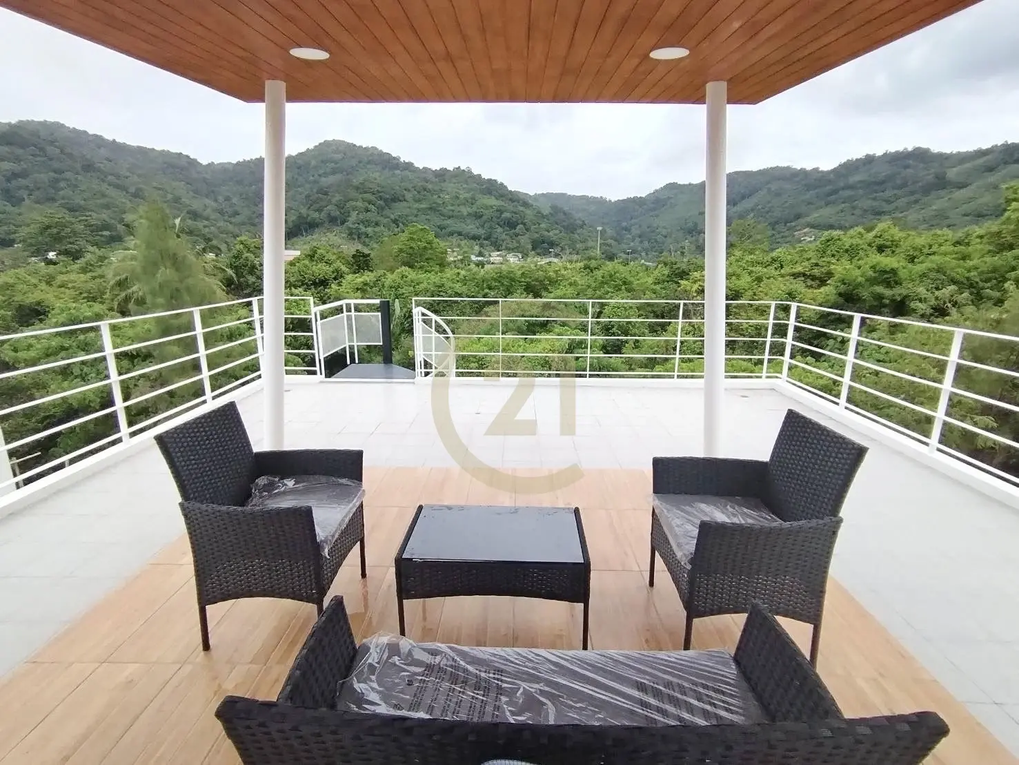 Modern 4 Bedrooms Pool Villas with Rooftop Sky Decks in Prime Kathu Sale & Rent