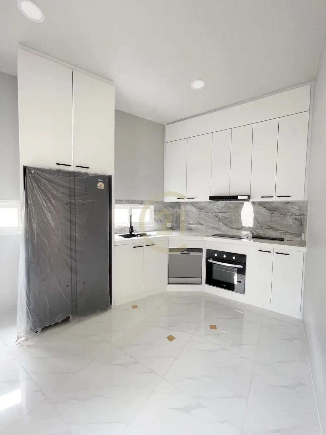 Modern 4 Bedrooms Pool Villas with Rooftop Sky Decks in Prime Kathu Sale & Rent
