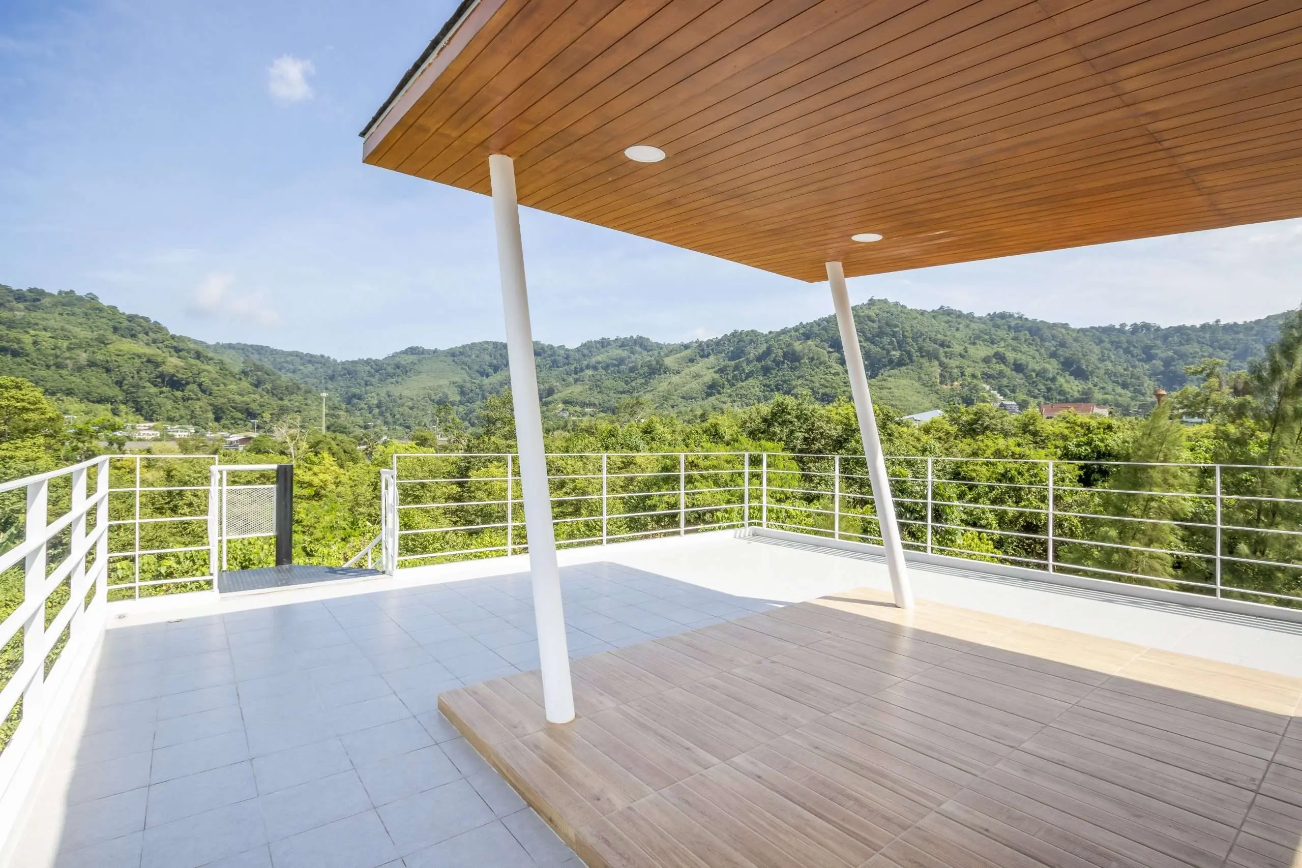 Modern 3-Story Pool Villas with Rooftop Sky Decks in Prime Kathu Location – Near Loch Palm Golf Course